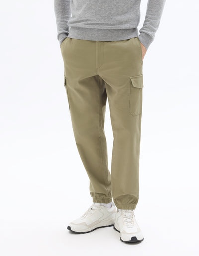 Celio* Olive Straight Fit Solid Cotton Men Trousers