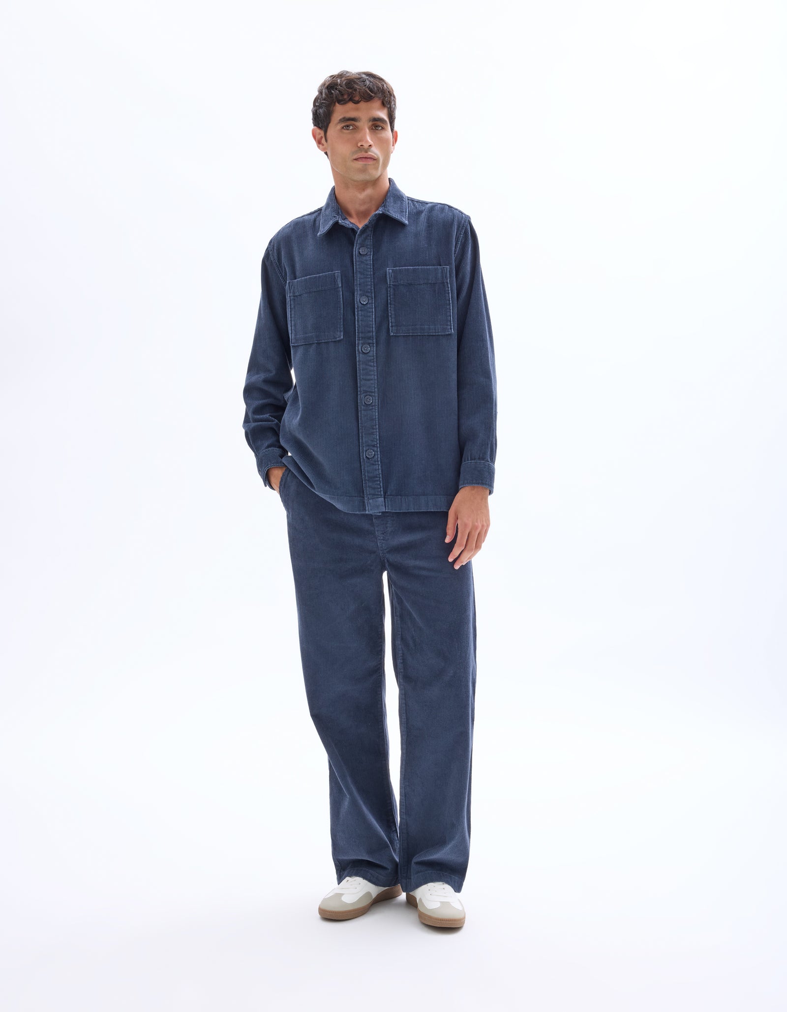Celio* Cotton Blue Solid Men Loose Fit Trousers