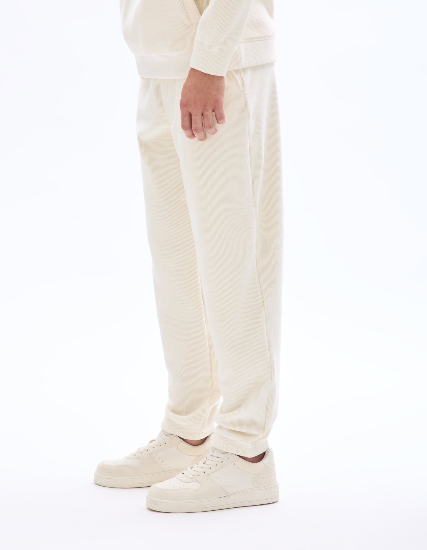 Celio Mens White Solid Oversize Fit Polyester Jogger