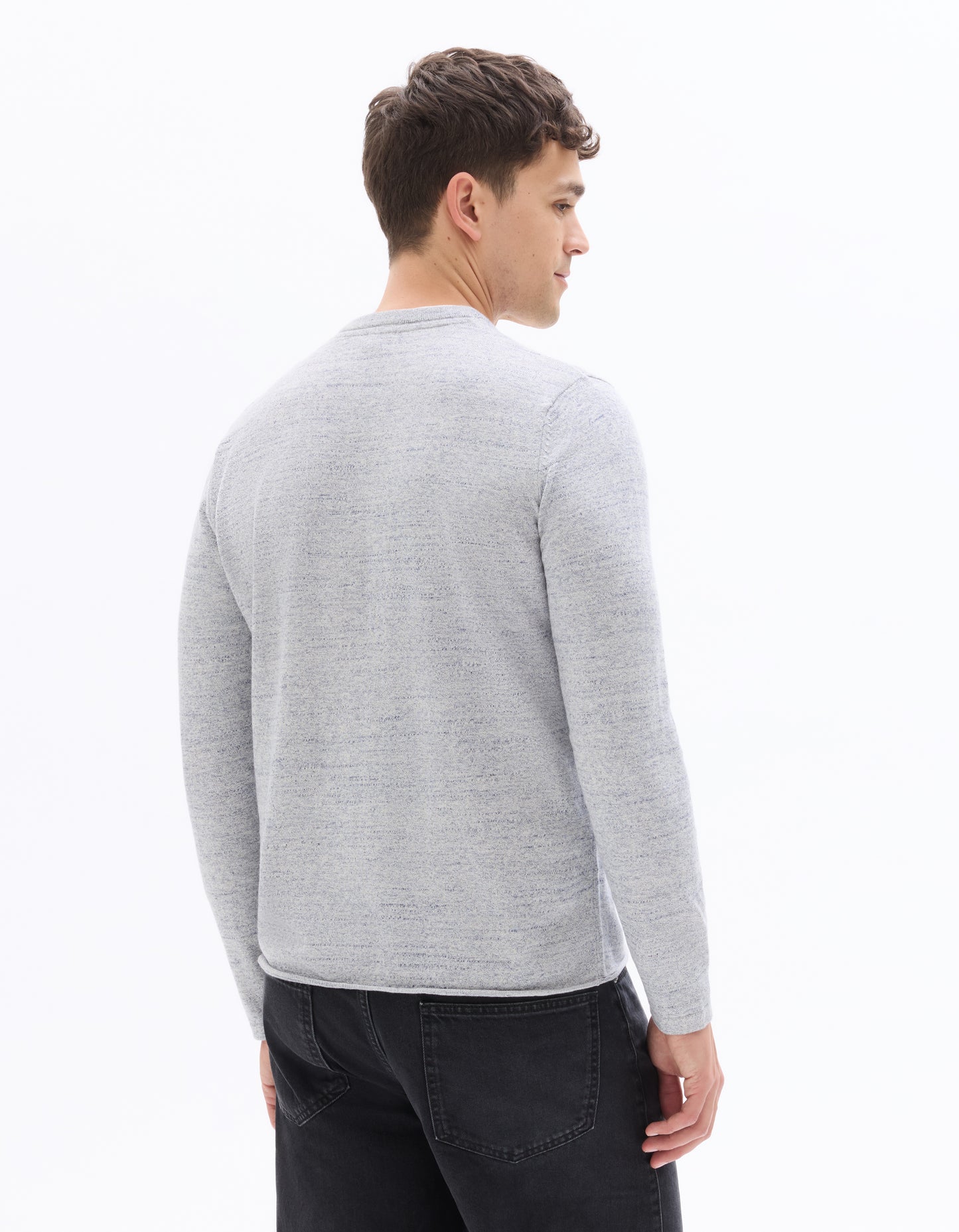 Regular Fit Poly-Cotton Solid Round neck Sweaters