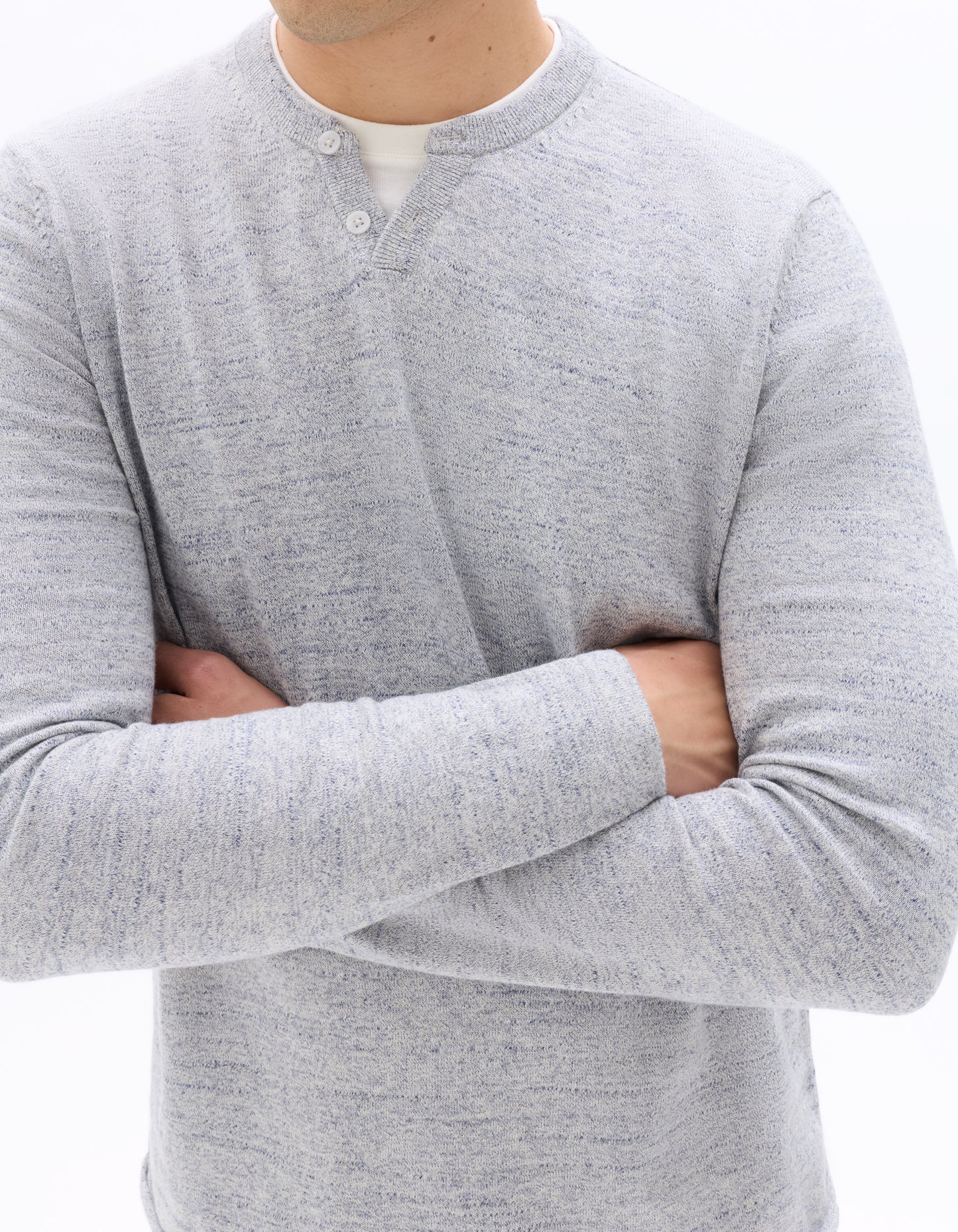 Regular Fit Poly-Cotton Solid Round neck Sweaters