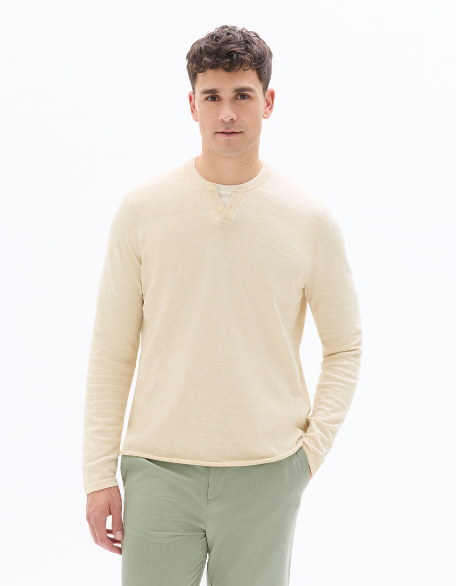 Regular Fit Poly-Cotton Solid Round neck Sweaters