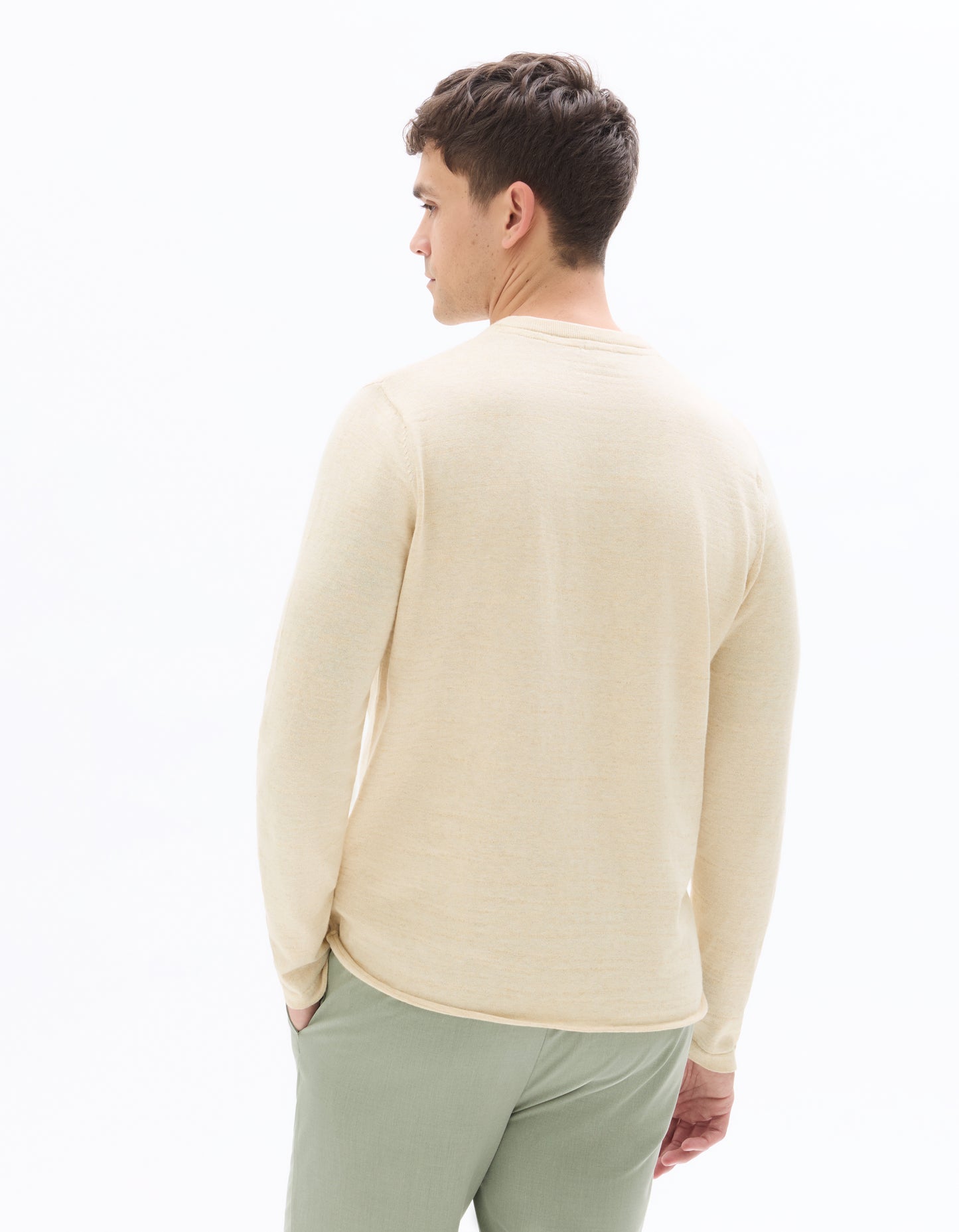 Regular Fit Poly-Cotton Solid Round neck Sweaters