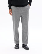 Celio Men Grey Solid Straight Fit Poly-Blend Trousers
