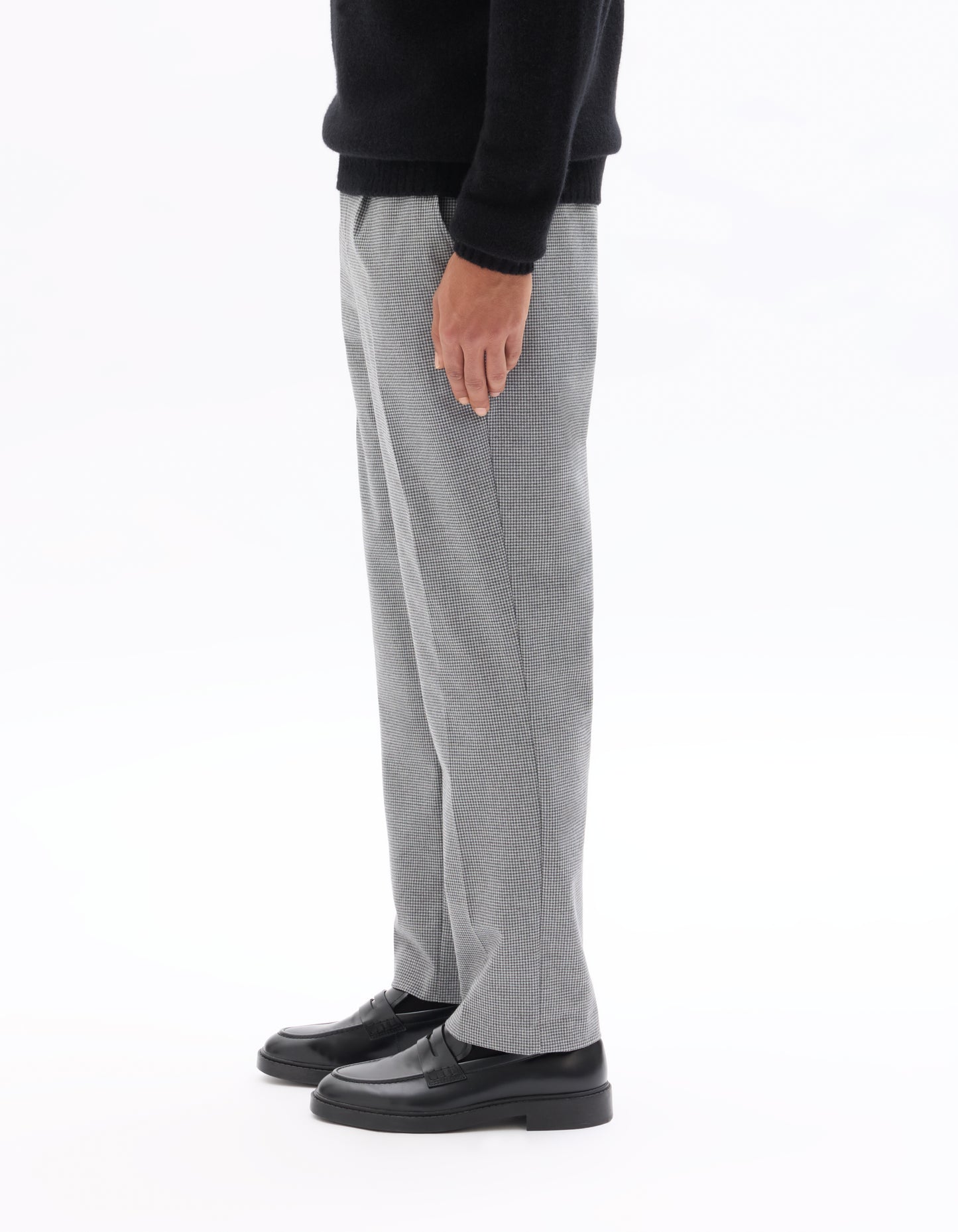 Celio Men Grey Solid Straight Fit Poly-Blend Trousers