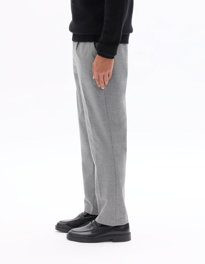 Celio Men Grey Solid Straight Fit Poly-Blend Trousers