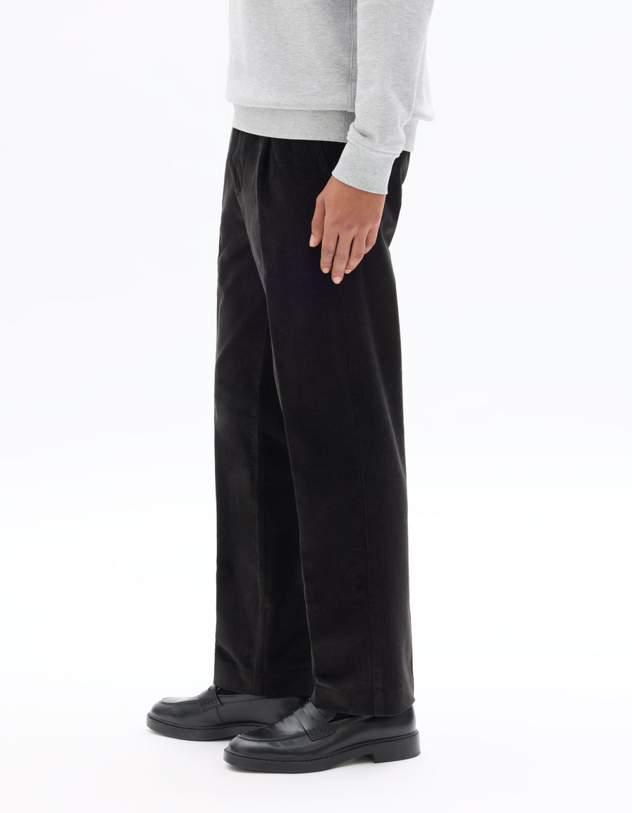 Celio* Black Straight Fit Solid Cotton Men Trousers