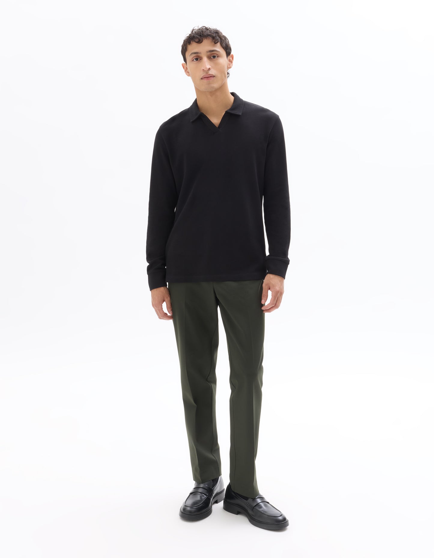 Celio* Men Olive Solid Straight Fit Polyester Trousers