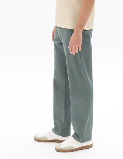 Celio* Solid Green Cotton Men Straight Fit Trousers