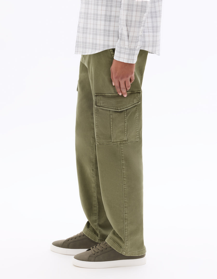 Celio Solid Straight Fit Cotton-Poly-Blend Green Trousers