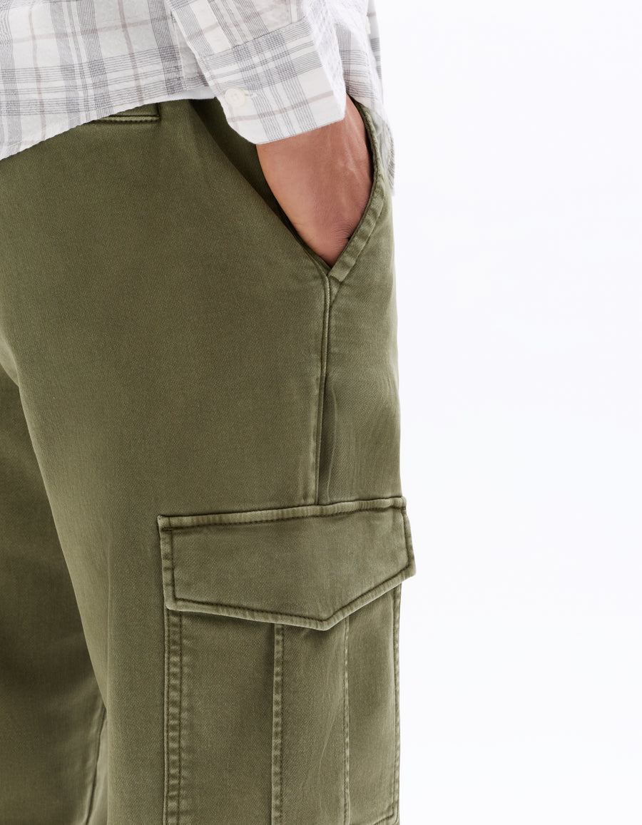 Celio Solid Straight Fit Cotton-Poly-Blend Green Trousers