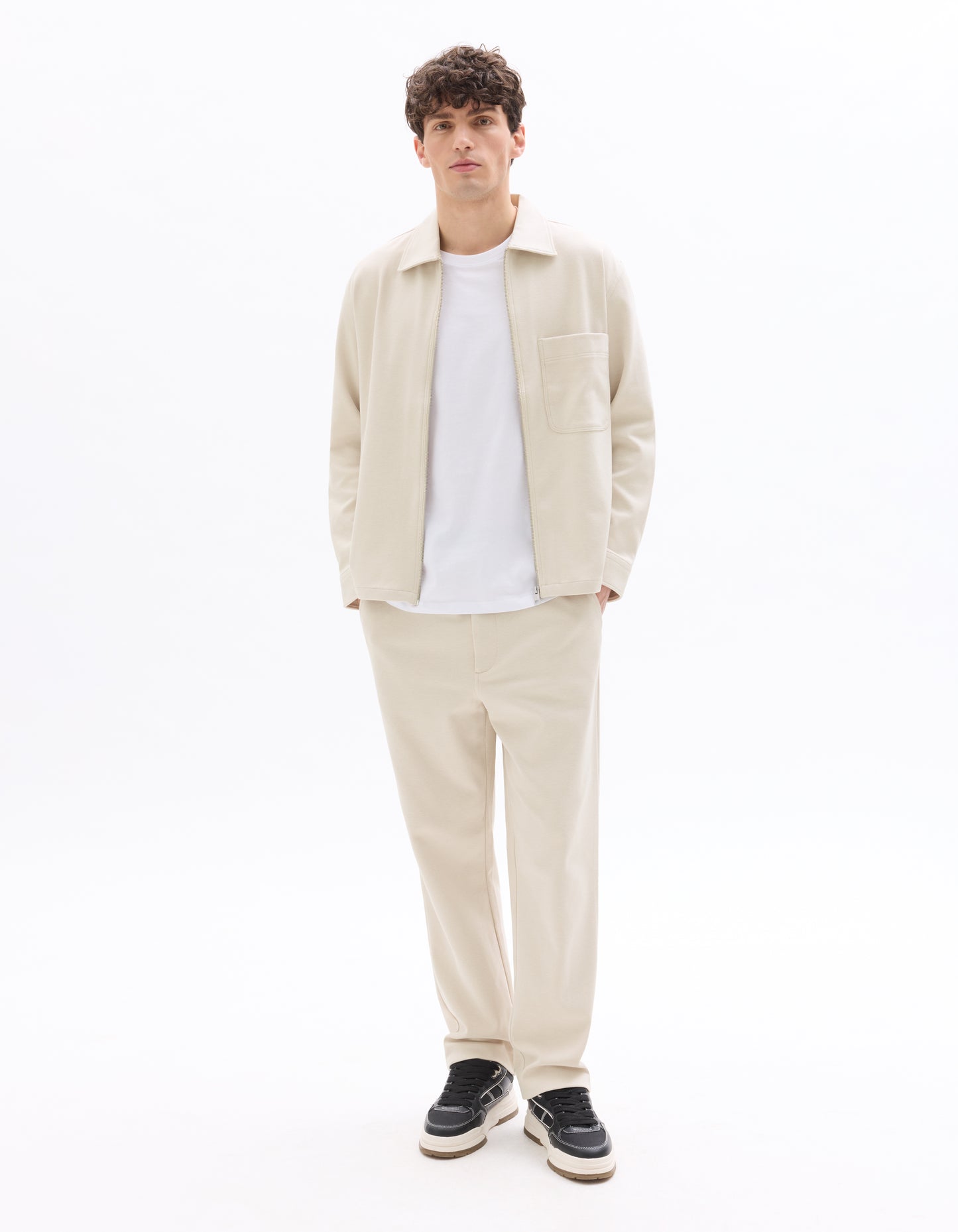 Celio* Solid Straight Fit Men Cotton Beige Trousers