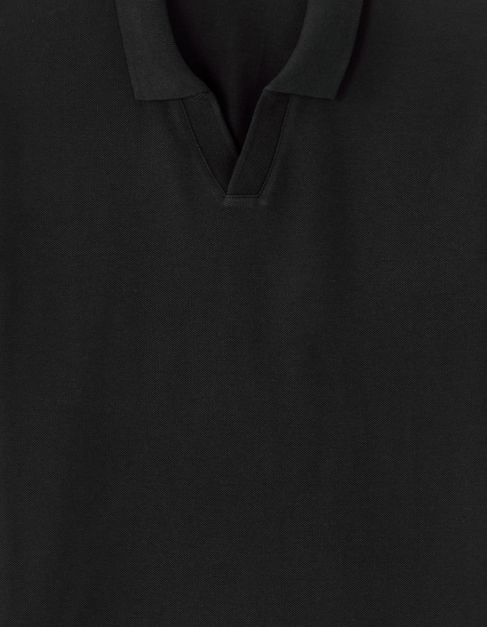 Celio* Solid Regular Fit Cotton Polo Tshirt-Black