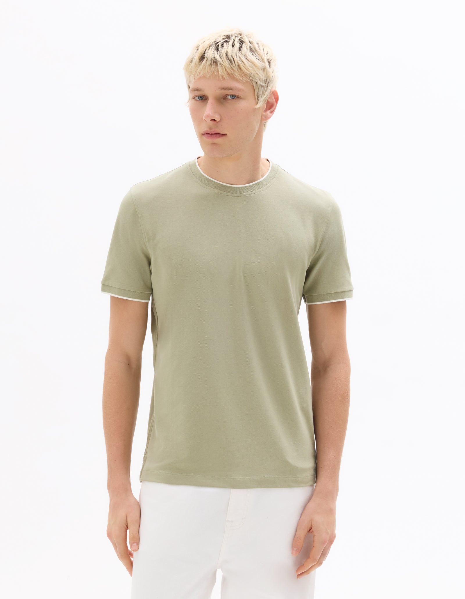 Celio Solid Regular Fit Cotton Green Tshirts