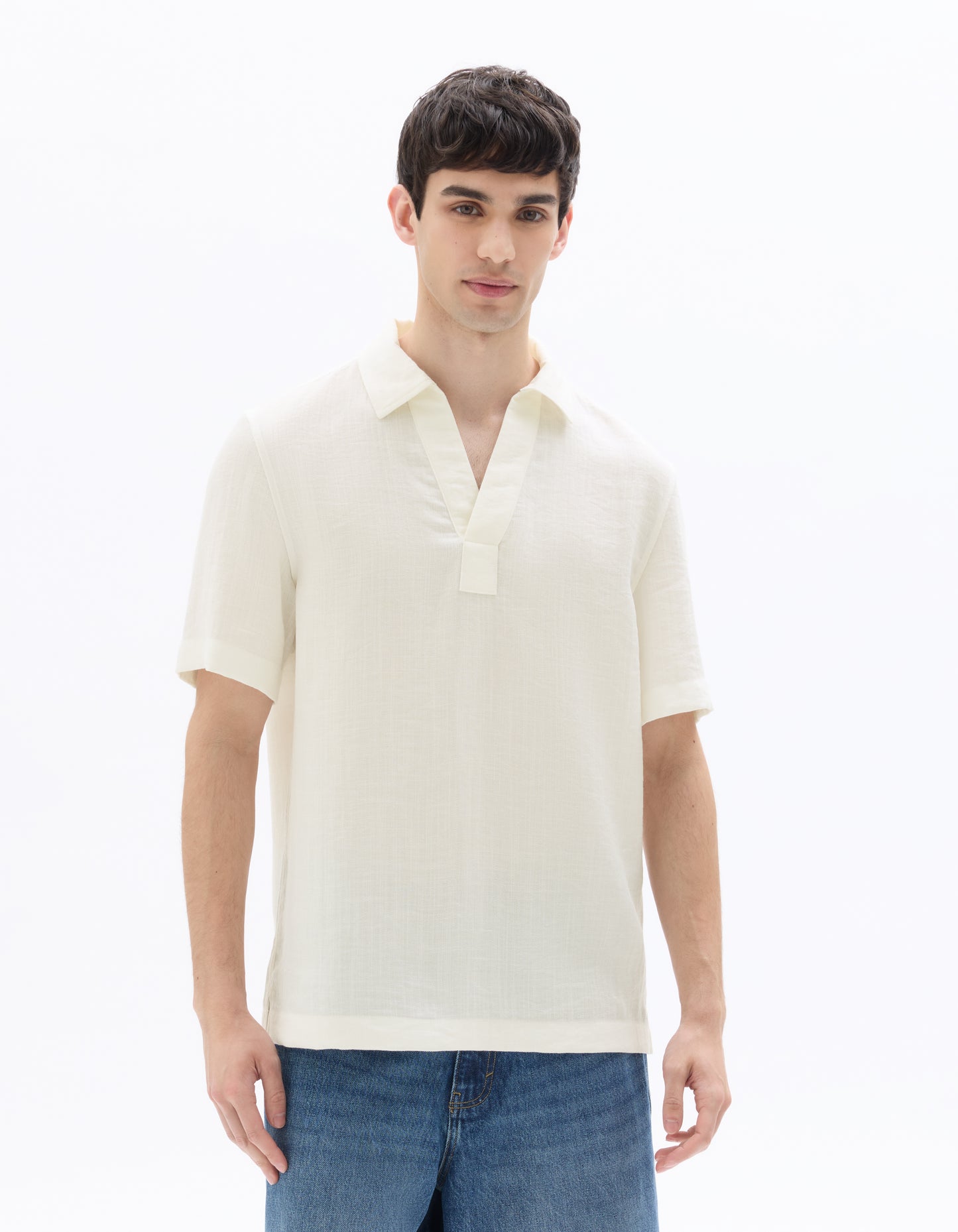 Regular Fit Poly-Viscose Textured Spread collar Shirts