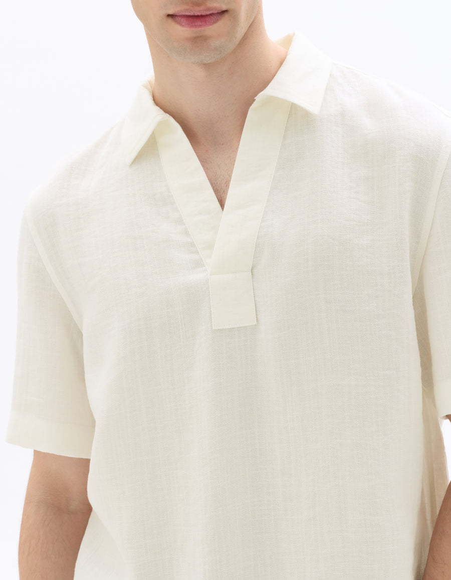 Regular Fit Poly-Viscose Textured Spread collar Shirts