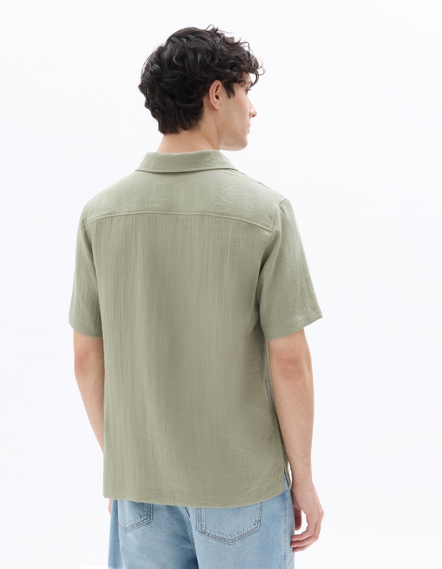 Regular Fit Poly-Viscose Textured Spread collar Shirts