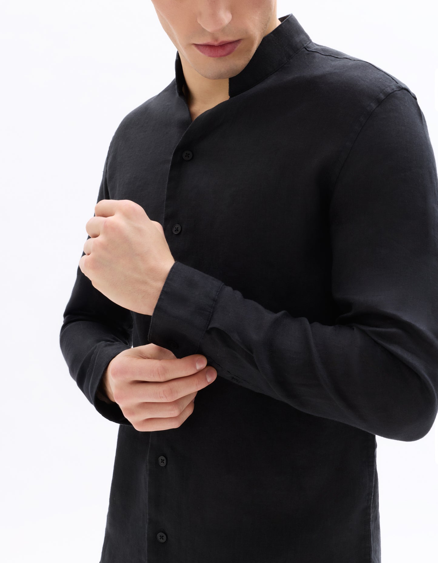 Celio Men Black Solid Regular Fit 100% Linen Shirts