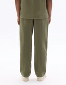 Celio Mens Khaki Solid Straight Fit Cotton Casual Trouser
