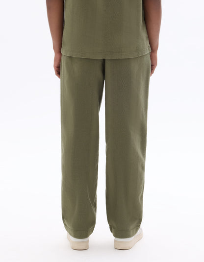 Celio Mens Khaki Solid Straight Fit Cotton Casual Trouser