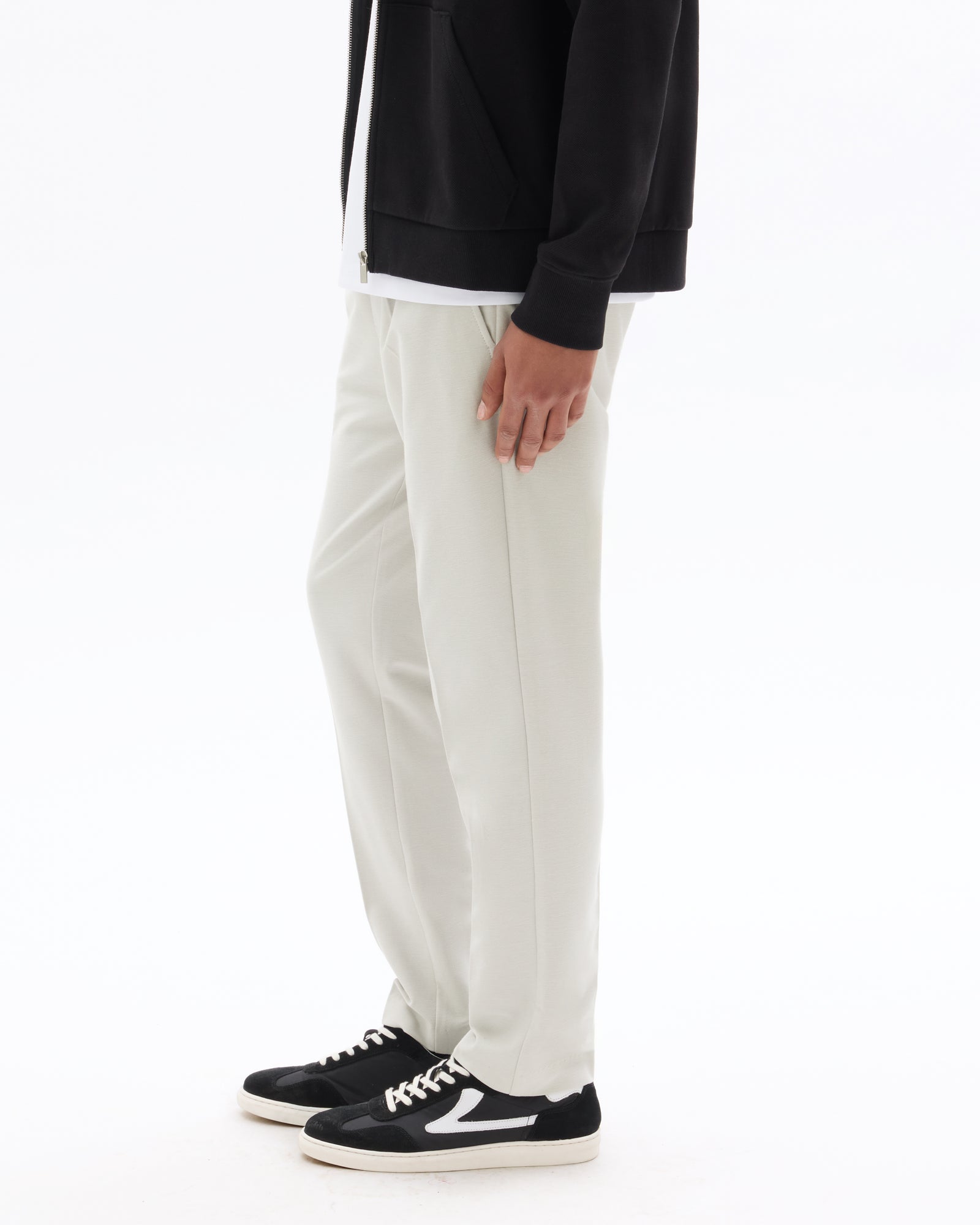Straight Fit Poly-Cotton Solid Casual Trouser - Grey
