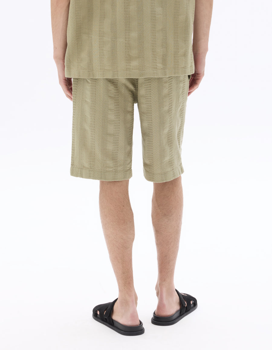 Bermuda Fit 100% Cotton Solid Bermuda