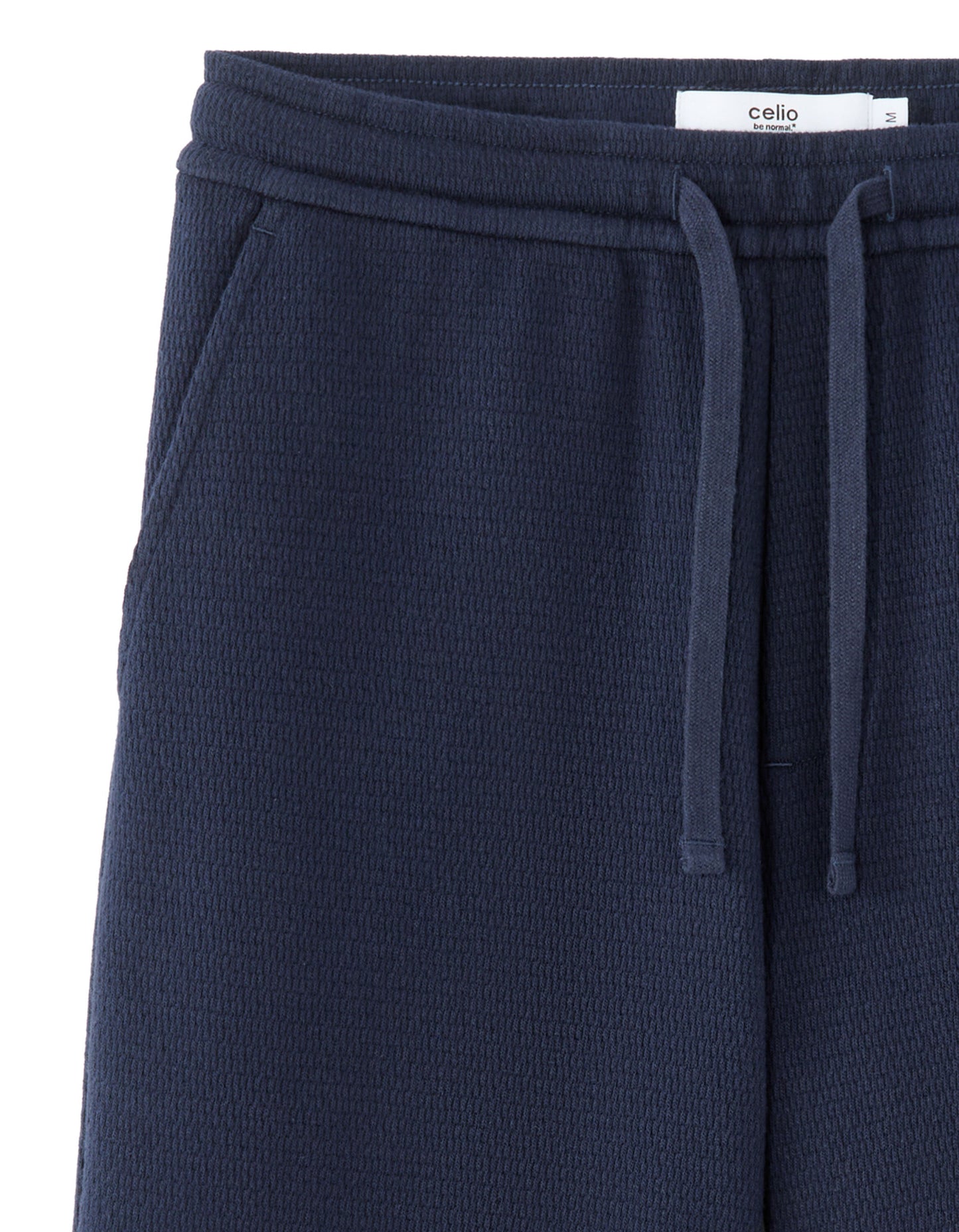 Bermuda Fit 100% Cotton Solid Bermuda