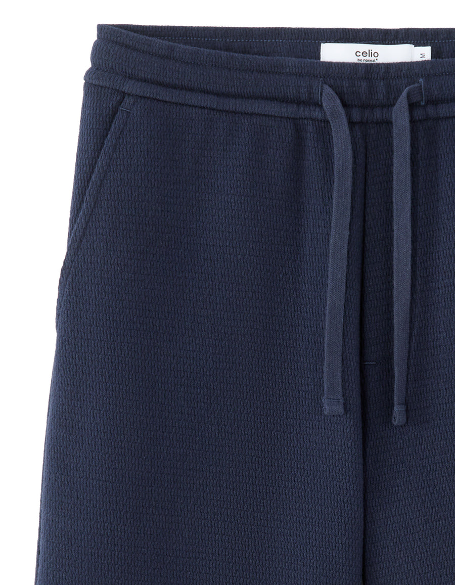 Bermuda Fit 100% Cotton Solid Bermuda