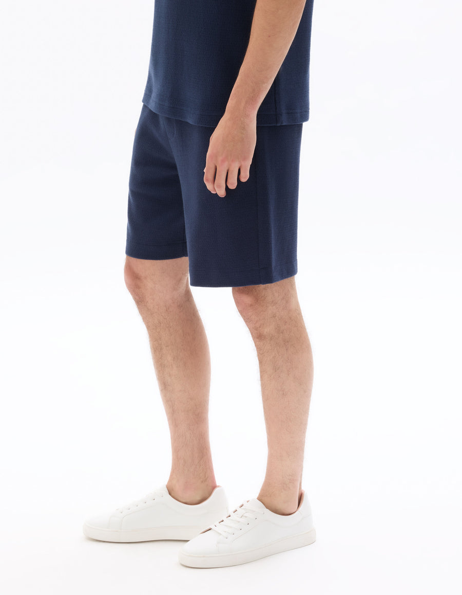 Bermuda Fit 100% Cotton Solid Bermuda