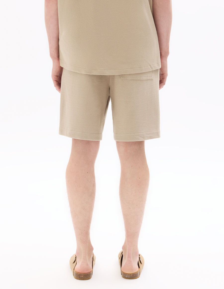 Bermuda Fit 100% Cotton Solid Bermuda