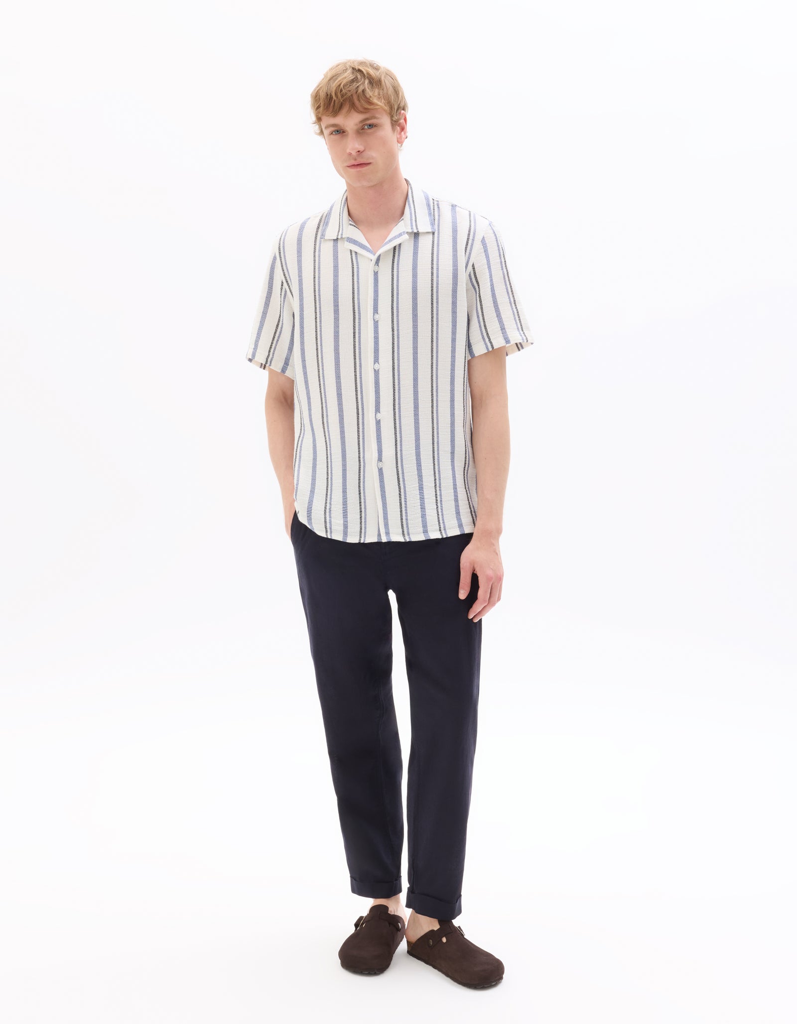 Celio Solid  Cotton-Poly-Blend Blue Shirt