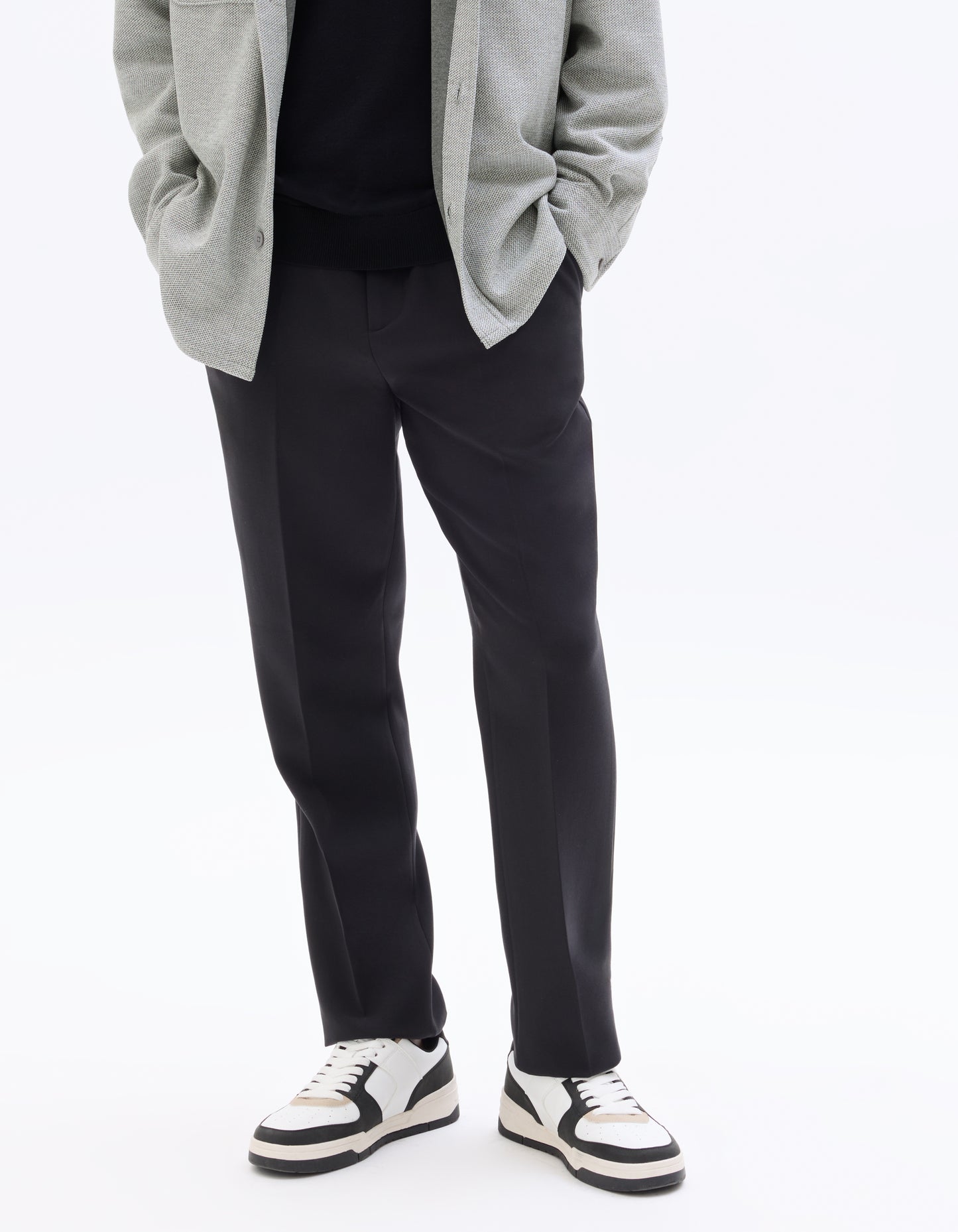 Straight Fit Poly-Viscose Solid  Casual Trouser - Black