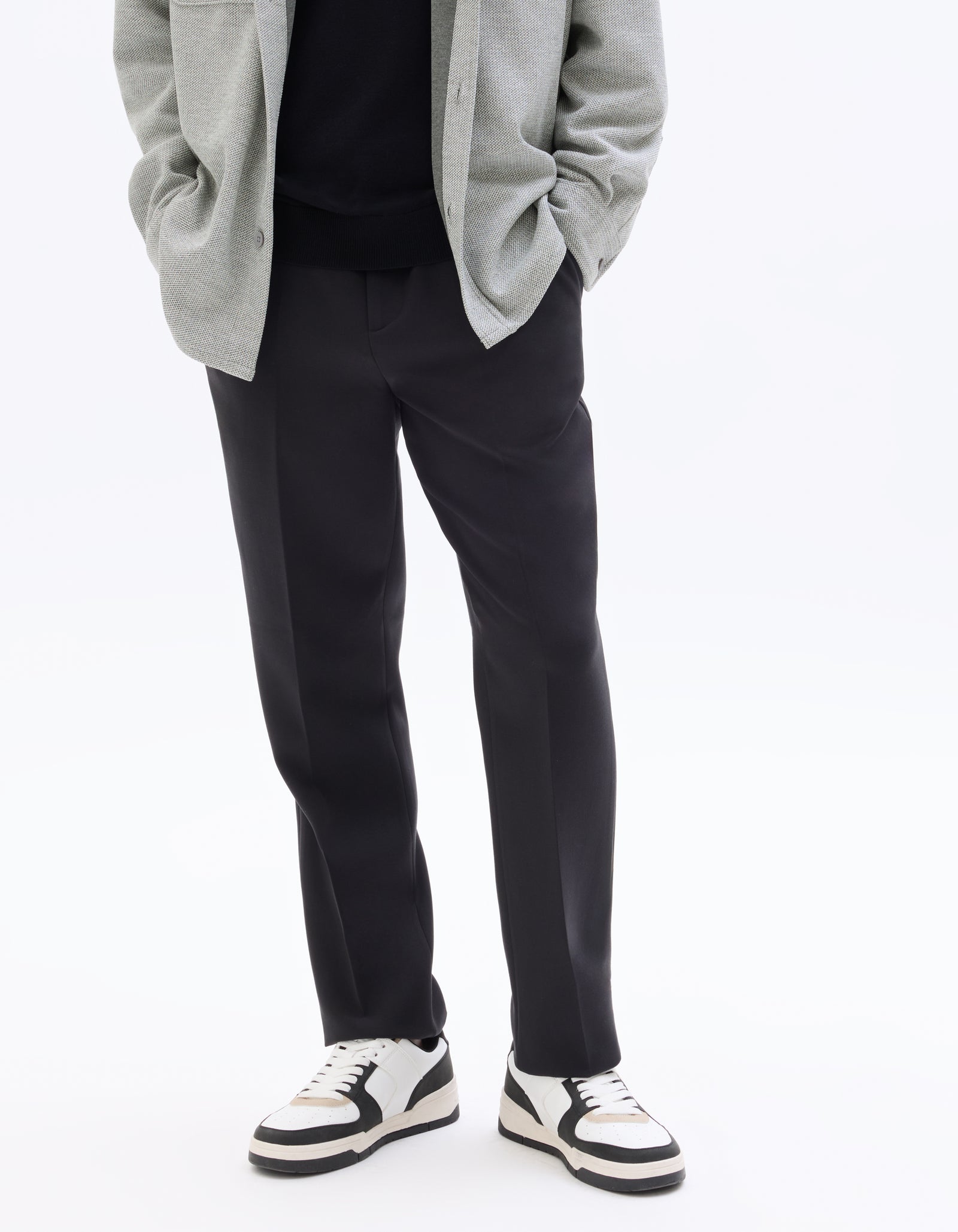 Straight Fit Poly-Viscose Solid  Casual Trouser - Black