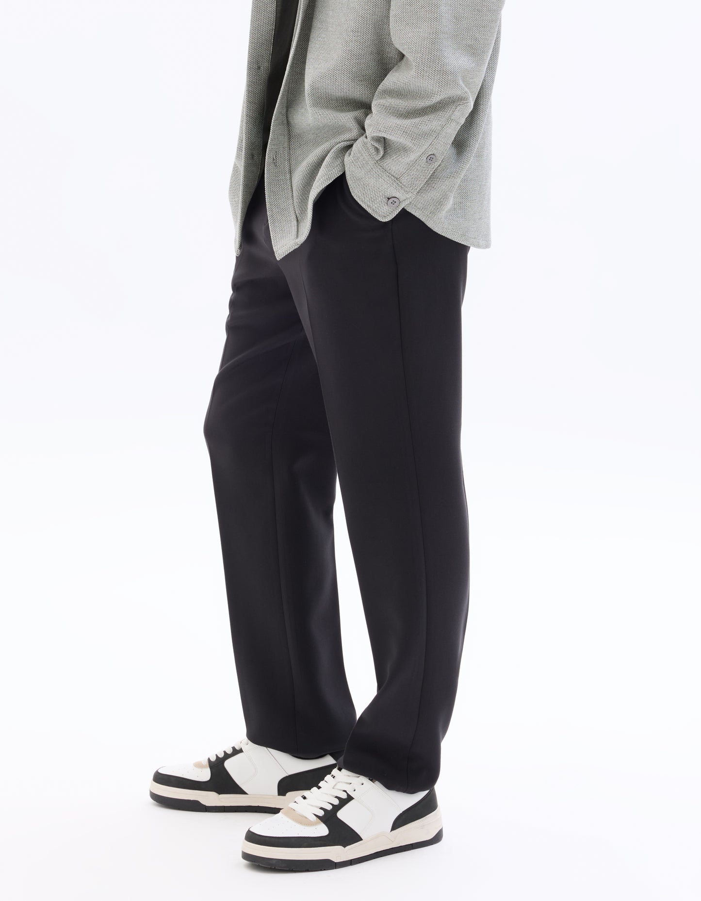 Straight Fit Poly-Viscose Solid  Casual Trouser - Black
