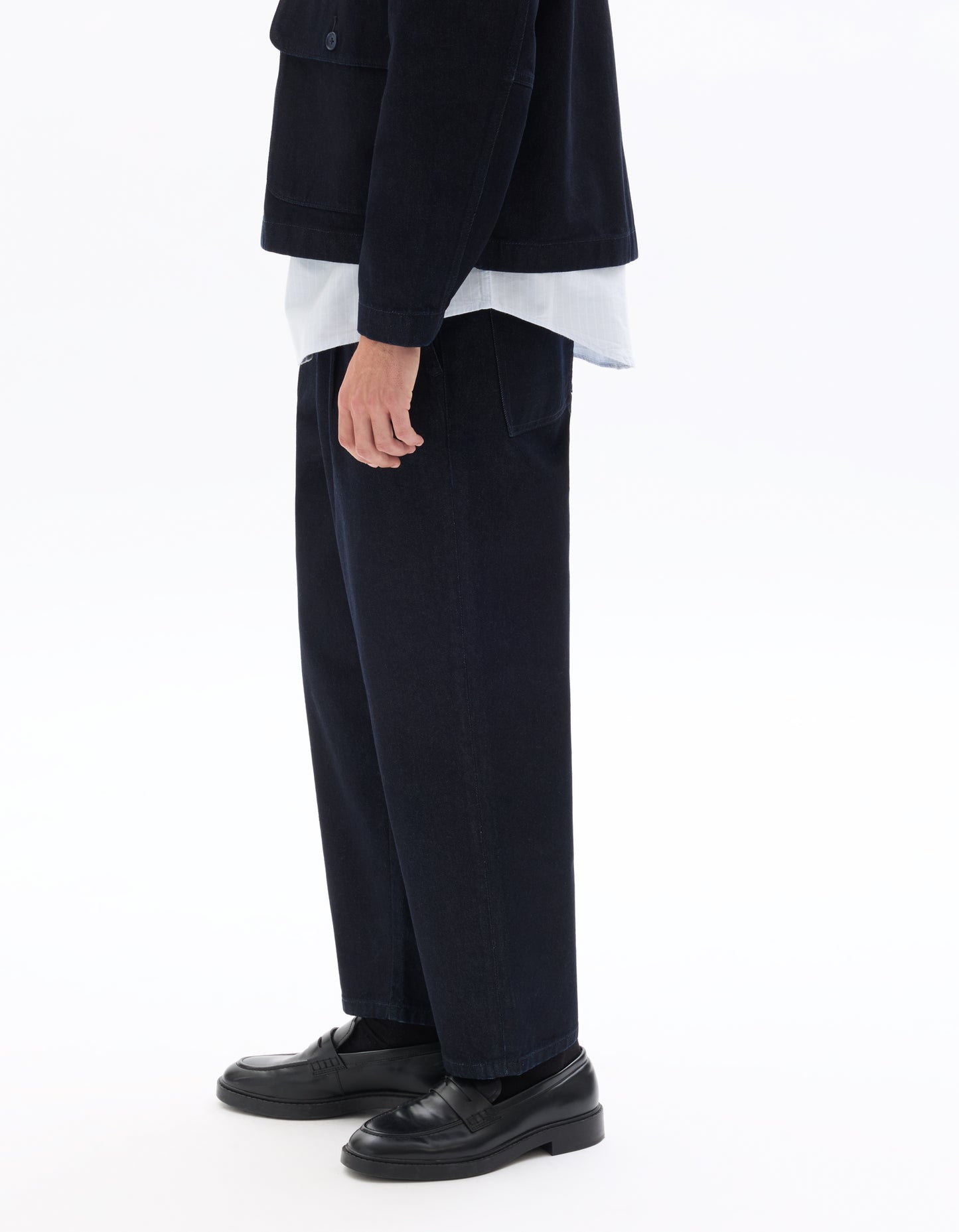 Carrot Fit 100% Cotton Solid  Jeans - Navy Blue