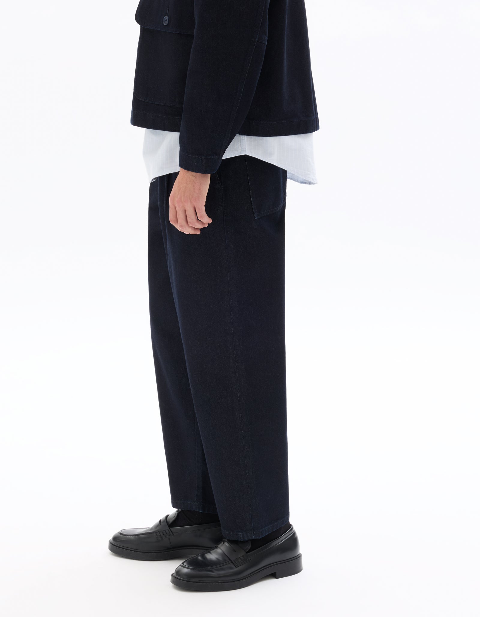 Carrot Fit 100% Cotton Solid  Jeans - Navy Blue
