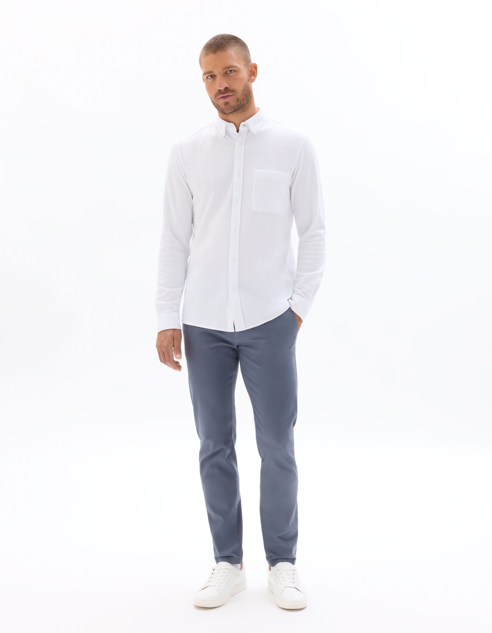 Regular Fit 100% Cotton Solid Spread collar Shirts