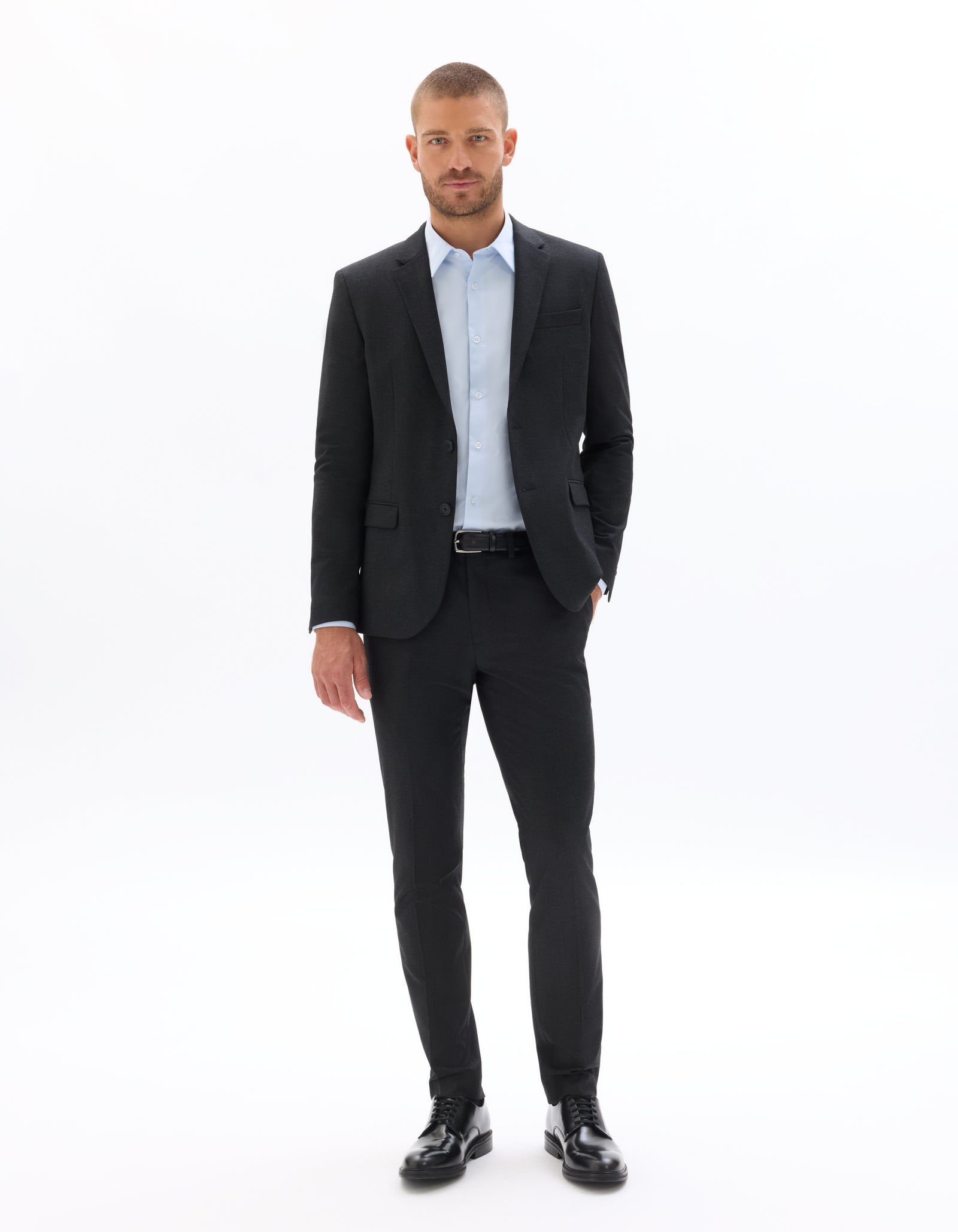 Regular Fit 100% Cotton Solid Spread collar Shirts