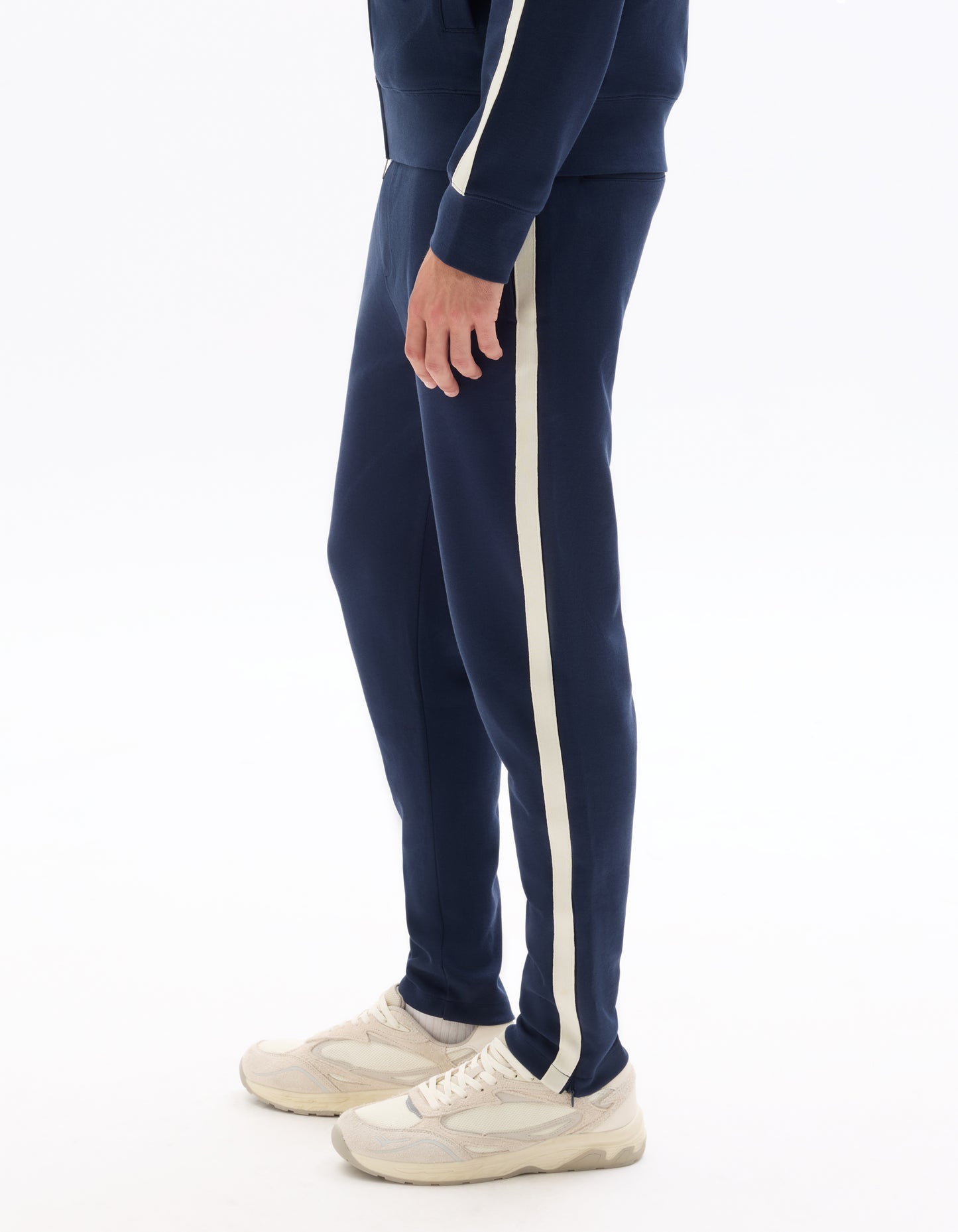 Slim Fit Poly-Cotton Solid Casual Trouser