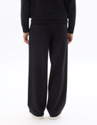 Loose Fit Poly-Cotton Solid Casual Trouser