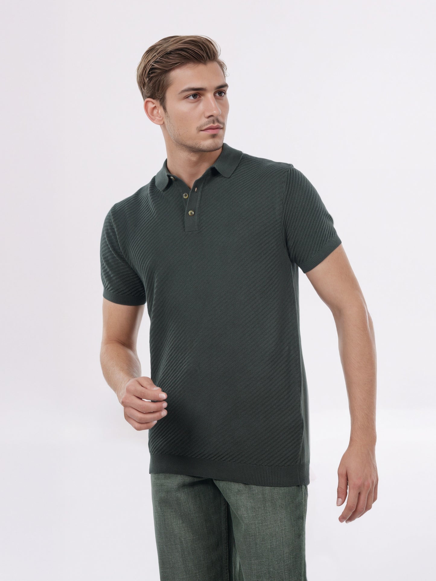 Celio* Men Olive Solid Regular Fit Cotton T-Shirt