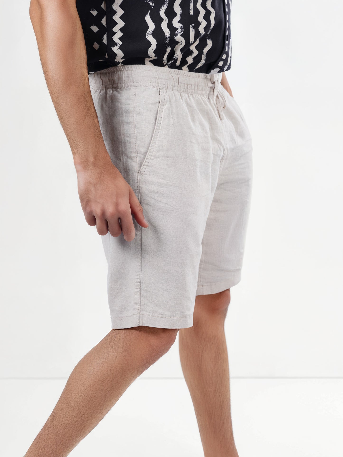 Celio* Linen-Blend Regular Fit Off White Shorts