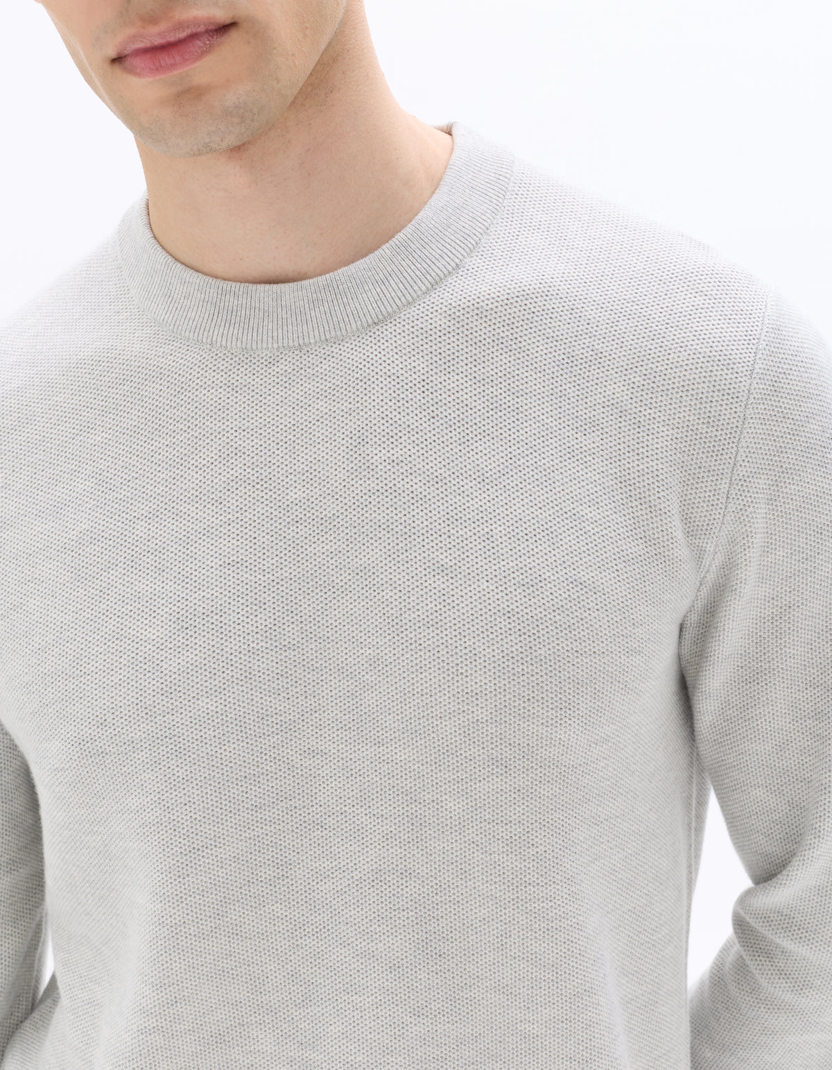 Regular Fit 100% Cotton Solid Crew Neck Sweaters