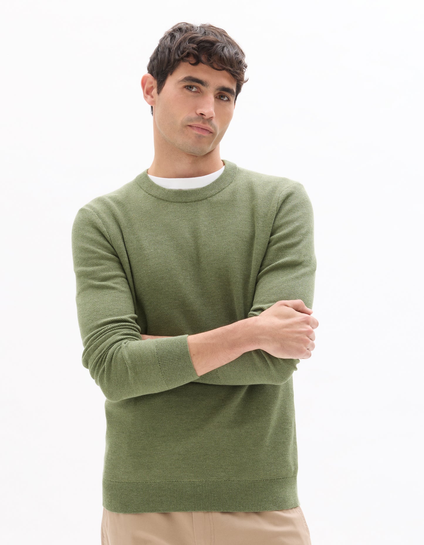 Regular Fit 100% Cotton Solid Crew Neck Sweaters