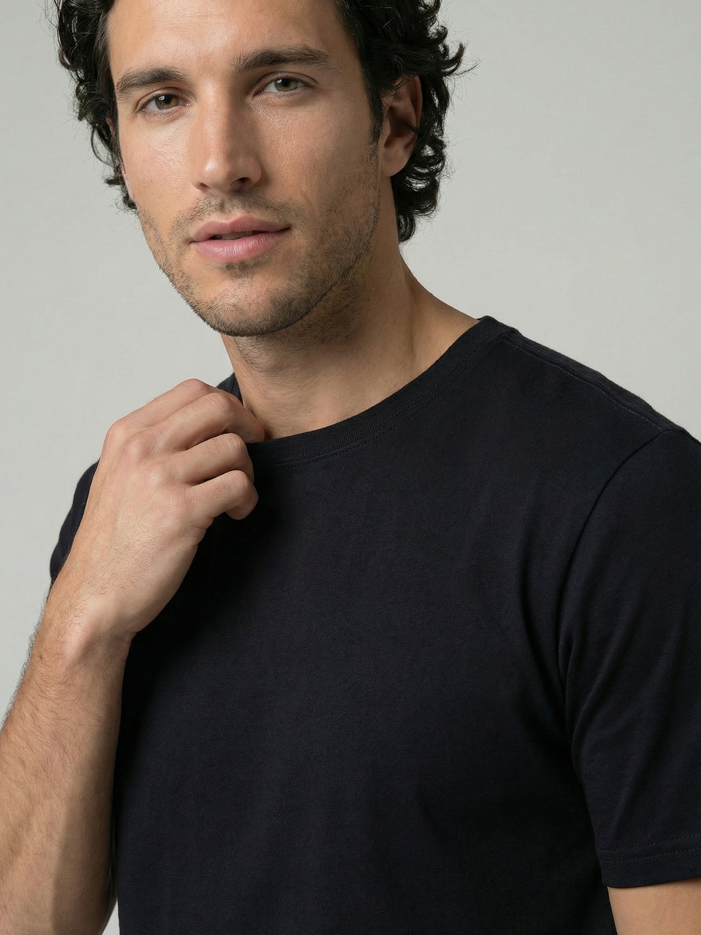 Celio Mens Black Solid Slim Fit Cotton T-Shirts
