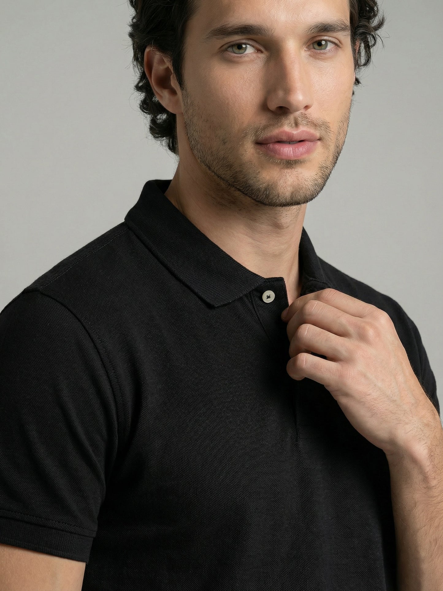 Celio Mens Black Solid Slim Fit Cotton T-Shirts