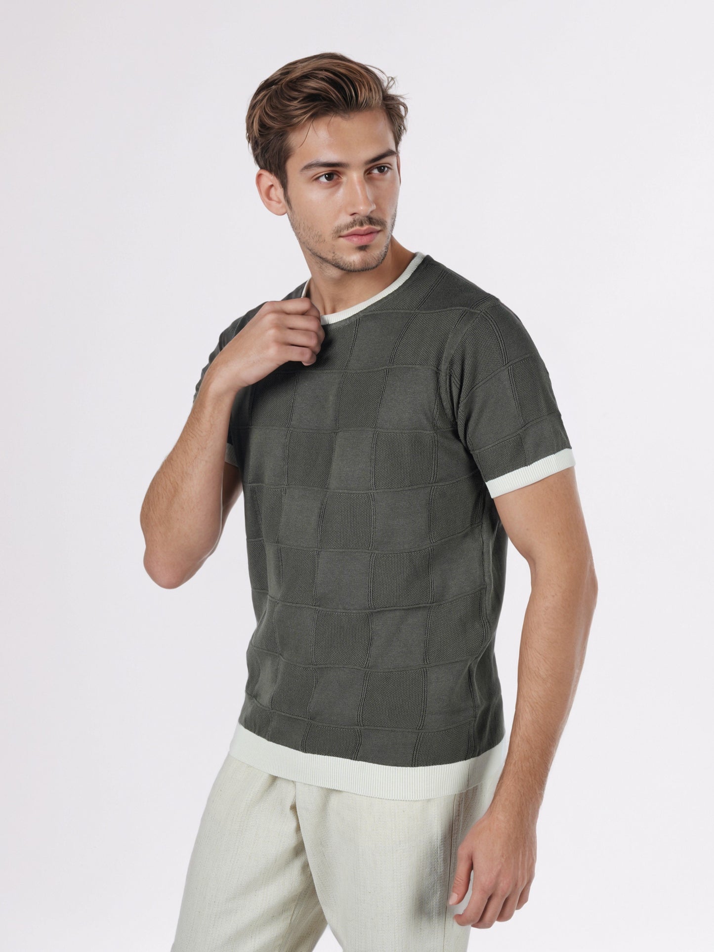 Celio* Men Olive Checked Regular Fit Cotton T-Shirts
