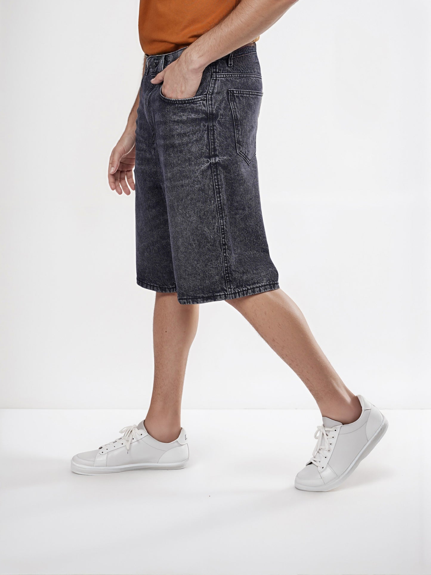 Celio* Cotton Straight Fit Black Bermuda