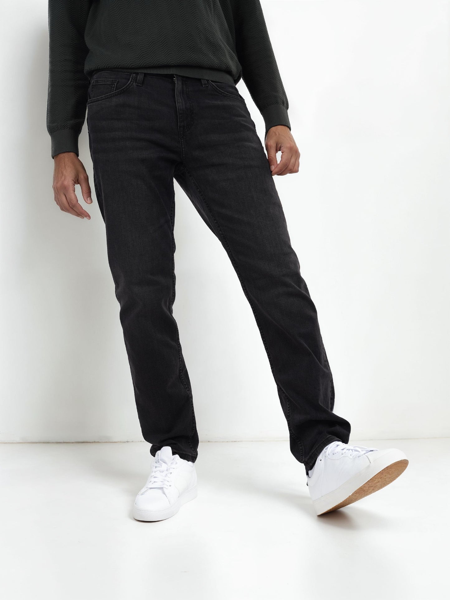 Black Straight Fit Jeans