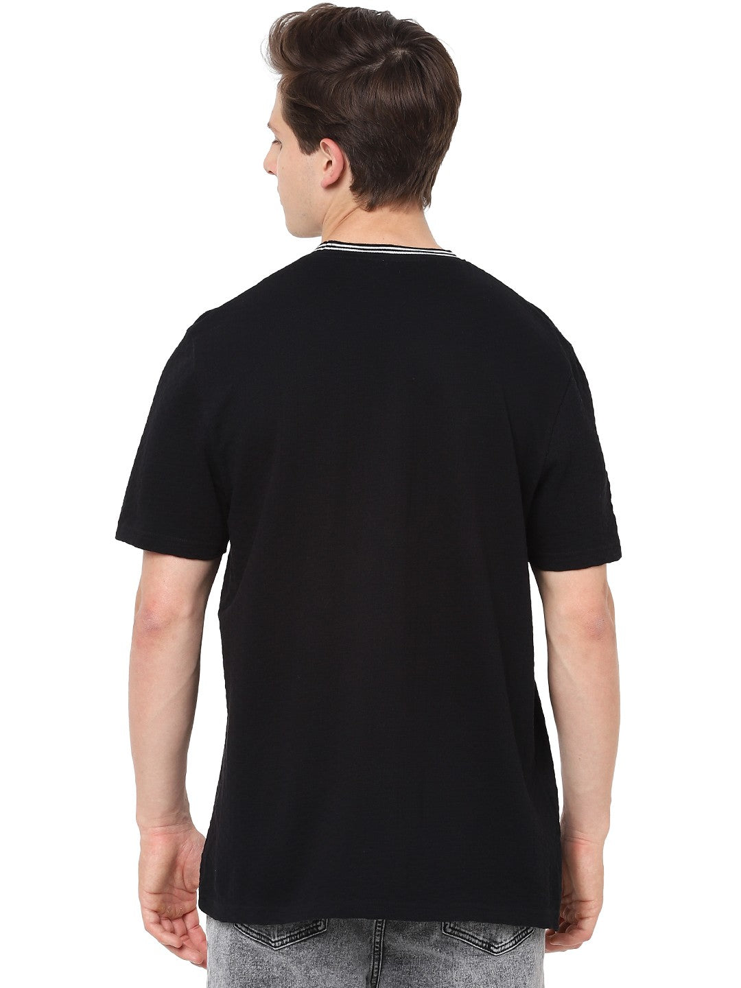 Celio Men Black Solid Regular Fit Cotton T-Shirts